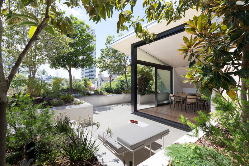 DARLINGHURST-ROOFTOP_72R1795D-800x533
